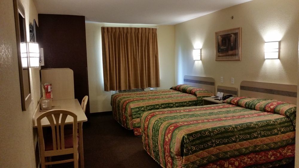 Motel 6 Humble, Tx - Houston International Airport Eksteriør bilde