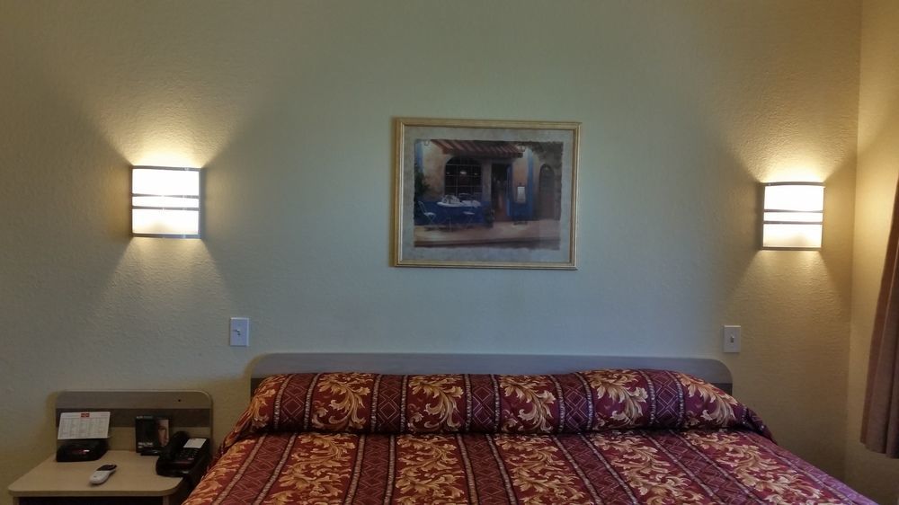 Motel 6 Humble, Tx - Houston International Airport Eksteriør bilde